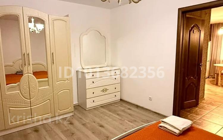 2-комнатная квартира · 44 м² · 1/3 этаж, Томская 21 — Есенберлина Грузинская за 18 000 ₸ в Алматы, Медеуский р-н — фото 2