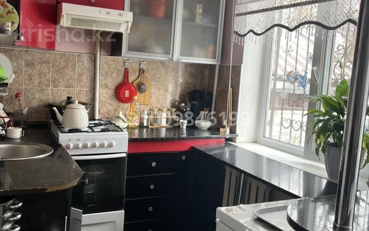 2-бөлмелі пәтер · 48 м² · 1/5 қабат, мкр Каратау 18, бағасы: 12.5 млн ₸ в Таразе — фото 2