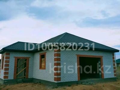 Отдельный дом · 2 комнаты · 100 м² · 10 сот., мкр Жастар 2 450 за 10 млн 〒 в Актобе, жилой массив Жанаконыс
