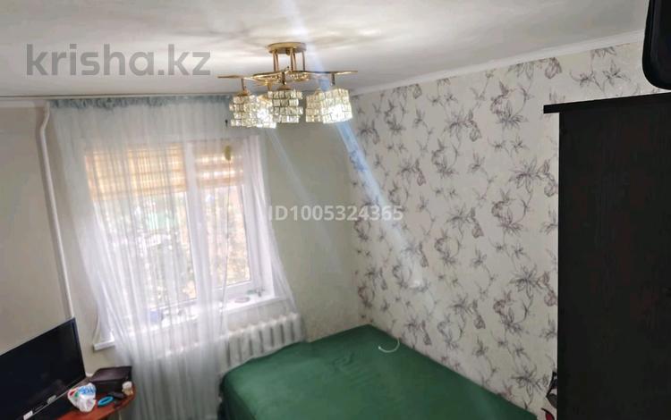 2-бөлмелі пәтер · 54 м² · 3/5 қабат, 4 ш/а 12 — 41 школа, бағасы: 22 млн ₸ в Уральске, мкр 4 — фото 2