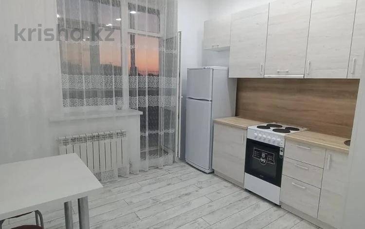 1-бөлмелі пәтер, 45.4 м², 7/7 қабат, Толе би 44/1, бағасы: 21 млн 〒 в Астане, Есильский р-н — фото 2