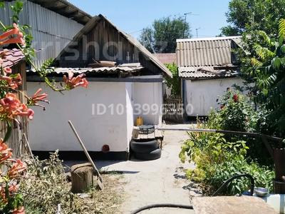 Жеке үй · 6 бөлме · 90 м² · 12 жүзд., Курмангазы 87 — Фадеева, бағасы: 19 млн ₸ в Таразе