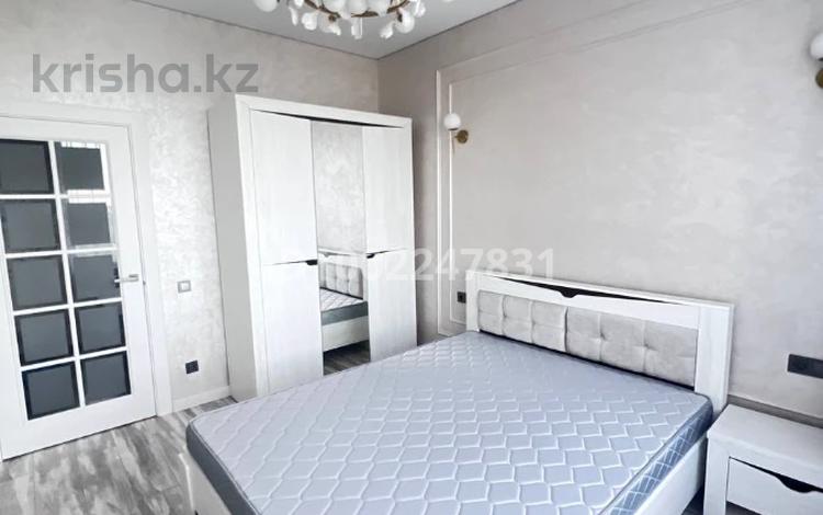 2-бөлмелі пәтер · 60 м² · 11/13 қабат, мкр Самал-1 84/2, бағасы: 650 000 ₸ в Алматы, Медеуский р-н — фото 2