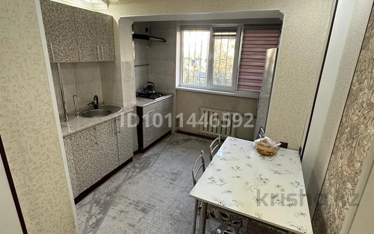 2-бөлмелі пәтер · 60 м² · 1/5 қабат, 17-й микрорайон, 17-й микрорайон 8 — ориентир, бағасы: 26 млн ₸ в Шымкенте, Аль-Фарабийский р-н — фото 2
