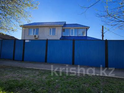 Отдельный дом · 6 комнат · 154.4 м² · 4.02 сот., Махамбет Акына 5/1 — Электричка, 2 Рабочий за 41 млн ₸ в Уральске