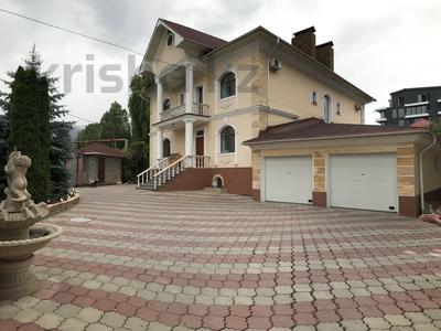 Отдельный дом · 10 комнат · 600 м² · 15 сот., мкр Юбилейный, Ондасынова за 2.5 млн ₸ в Алматы, Медеуский р-н