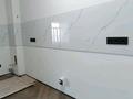 3-бөлмелі пәтер · 110 м² · 4/8 қабат, Трасса М-38 ЖК "Закат" 34, бағасы: 54 млн ₸ в Семее — фото 14