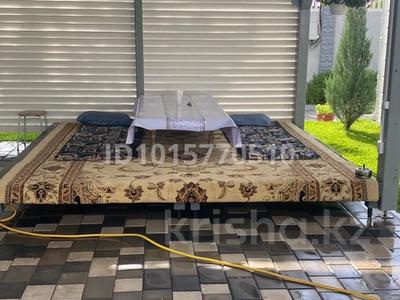 Отдельный дом · 9 комнат · 230 м² · 10 сот., Кылышбай акына 7а — За ТРЦ Март, Мечеть Аулие-ата за 99 млн ₸ в Таразе