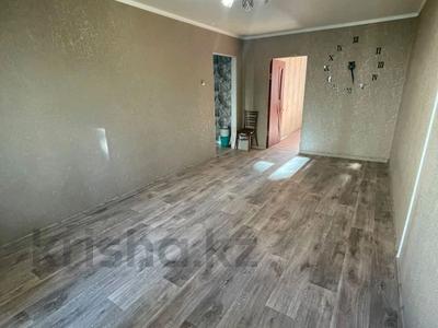 2-бөлмелі пәтер · 44.6 м² · 2/5 қабат, 1 ш/а, Тургенева — Пр. Абая Тургенева, бағасы: 10.8 млн ₸ в Актобе, мкр 5