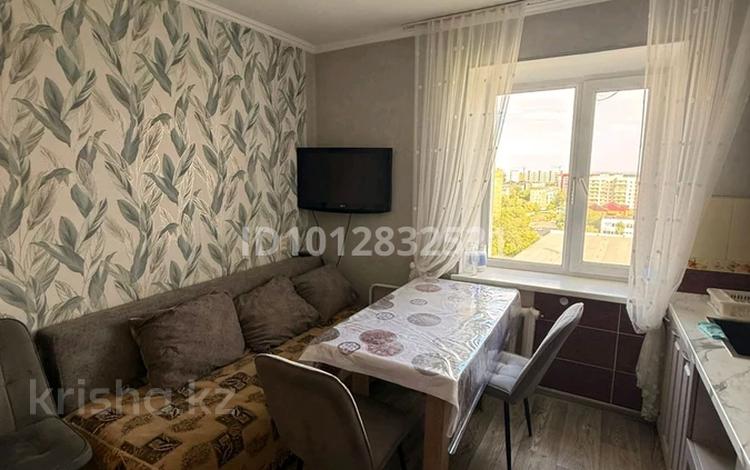 3-бөлмелі пәтер · 82 м² · 9/9 қабат, мкр Юго-Восток, Мкр Юго-Восток, ул.Карбышева 12 — КарГУ, супермаркет Новая Корзина, бағасы: 200 000 ₸ в Караганде, Казыбек би р-н — фото 2