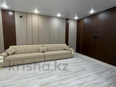 3-бөлмелі пәтер · 107 м² · 1/7 қабат, 20-й мкр участок №19,19\1, бағасы: ~ 35 млн ₸ в Актау