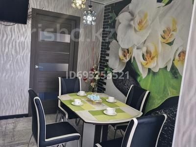 2-бөлмелі пәтер · 57 м² · 3/5 қабат, Авиагородок 20, бағасы: 17 млн ₸ в Актобе, мкр Авиагородок