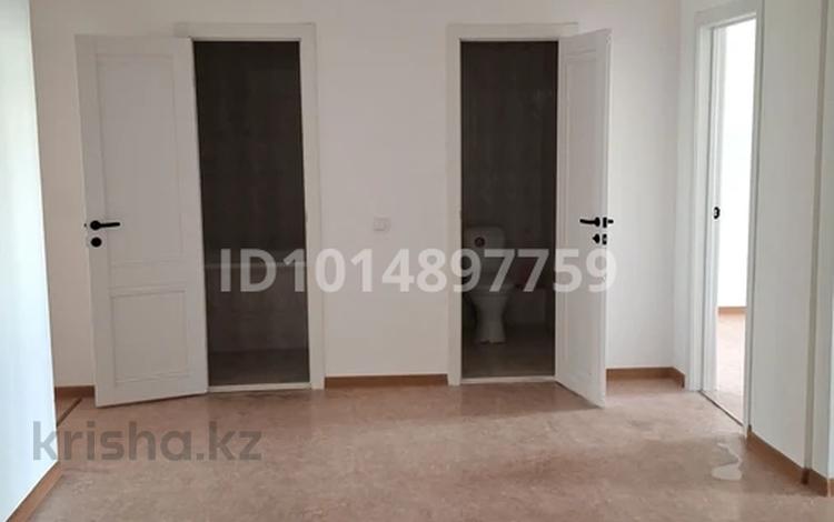 2-комнатная квартира · 81.4 м² · 5/12 этаж, Мукан Тулебаев 5 — нового дворца школьников за 33.5 млн ₸ в Астане, Алматы р-н — фото 2