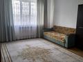 2-комнатная квартира · 62 м² · 9/9 этаж, мкр Жетысу-2 4 за 280 000 ₸ в Алматы, Ауэзовский р-н — фото 2
