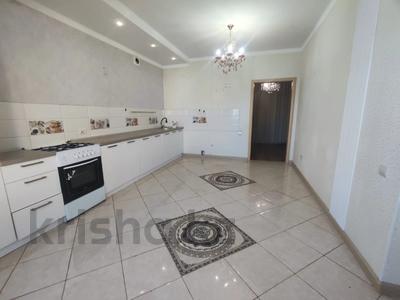 2-бөлмелі пәтер · 87.5 м² · 4/5 қабат, Алтын орда ш/а., бағасы: 35 млн ₸ в Актобе, мкр. Алтын орда