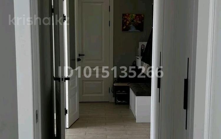2-комнатная квартира · 60 м² · 9/16 этаж, Санжара Асфендиярова 8 за 280 000 ₸ в Астане, Нура р-н — фото 2