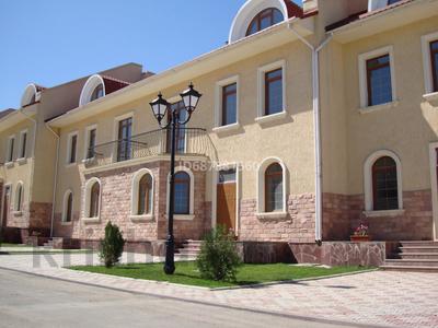 5-комнатная квартира, 354 м², мкр Каргалы, Рыскулбекова 19 за 145 млн 〒 в Алматы, Наурызбайский р-н