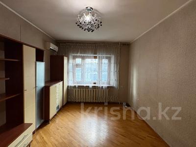 2-бөлмелі пәтер · 55 м² · 2/5 қабат, Есенова, бағасы: 39 млн ₸ в Алматы, Медеуский р-н