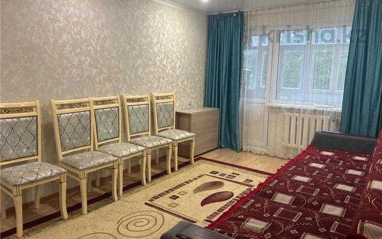 3-комнатная квартира · 61 м² · 2/5 этаж, Майкудук, мкр Восток-1 за 18 млн ₸ в Караганде, Алихана Бокейханова р-н — фото 2