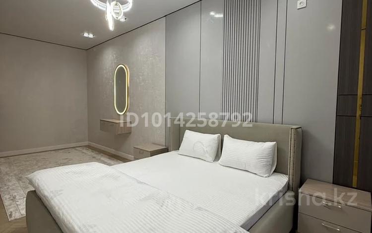 2-бөлмелі пәтер · 70 м² · 8/12 қабат, Нұрсәт ш/а, Байтерекова 85 — Арғынбекова, бағасы: 18 000 ₸ в Шымкенте, Каратауский р-н — фото 2