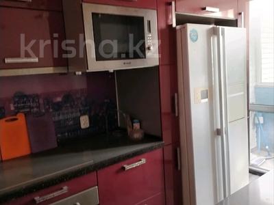 3-комнатная квартира · 64 м² · 5/10 этаж, мкр Новый Город, Бухар-жырау 76 за 25.5 млн ₸ в Караганде, Казыбек би р-н