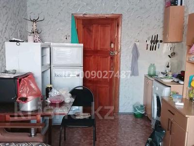 1 бөлме · 17 м² · 2/3 қабат, 3-й микрорайон, Ворошилова — 55 магазин, бағасы: 60 000 〒 в Костанае