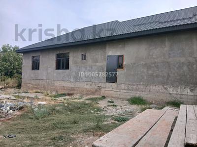Жеке үй · 8 бөлме · 230 м² · 10.2 сот., Зукенова 2 — Военкомат, бағасы: 37 млн 〒 в Мерке
