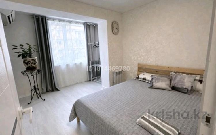 2-комнатная квартира · 55 м² · 2/4 этаж, 4-й мкр за 20 000 ₸ в Актау — фото 2