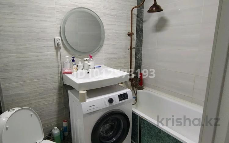 3-бөлмелі пәтер · 48 м² · 5/5 қабат, Алашахана — В Центре, бағасы: 250 000 〒 в Жезказгане — фото 8