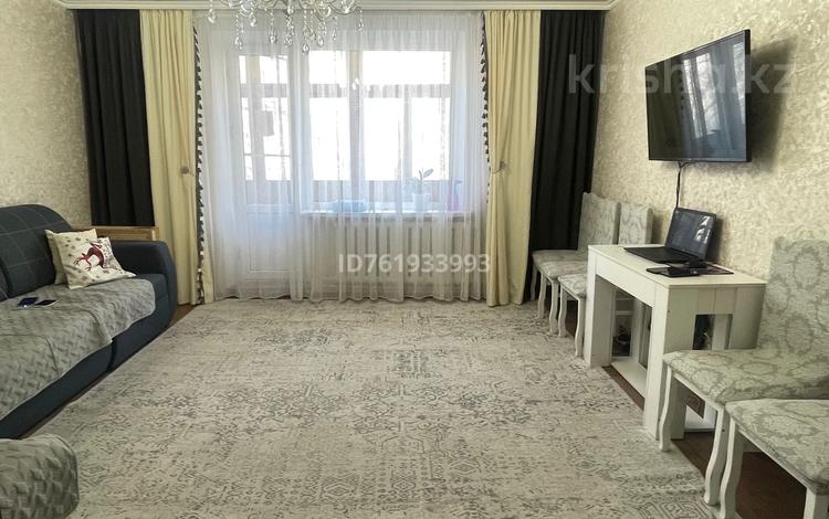 3-комнатная квартира · 67 м² · 4/5 этаж, мкр Юго-Восток, Мкр Орбита 26 за 26 млн ₸ в Караганде, Казыбек би р-н — фото 2