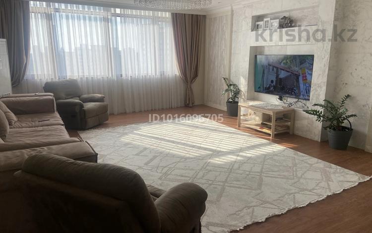 4-комнатная квартира · 178 м² · 23/25 этаж, Кошкарбаева 8 за 1.2 млн ₸ в Астане, Алматы р-н — фото 2