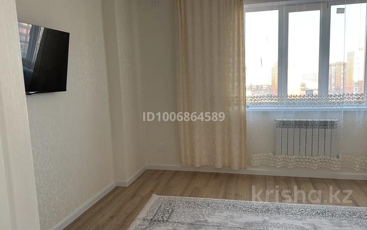 2-комнатная квартира · 50 м², мкр Жулдыз, Самал 82 за 170 000 ₸ в Уральске — фото 2
