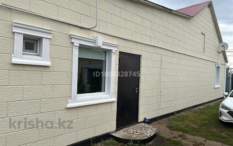 Отдельный дом · 3 комнаты · 125 м², 11 мкр 4 за 24 млн ₸ в Аксае — фото 2