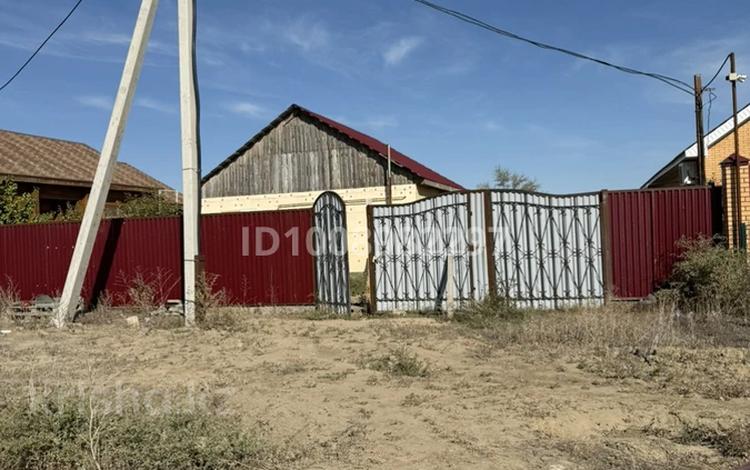 Дача · 1 комната · 47.4 м² · 8.8 сот., мкр Аксай-2, Обл. Атырауская, г. Атырау, с.о. Кайыршакты, с. Талкайран, СО Тоо Цбко Оао Эмбамұнайгаз, д. 88 88 — Рядом заводские дачи , неподалеку база отдыха Алтын Сазан за 10 млн ₸ — фото 2