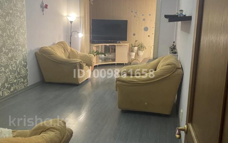 3-комнатная квартира · 76 м² · 4/5 этаж, 11-й мкр 16 за 20 млн ₸ в Актау — фото 2