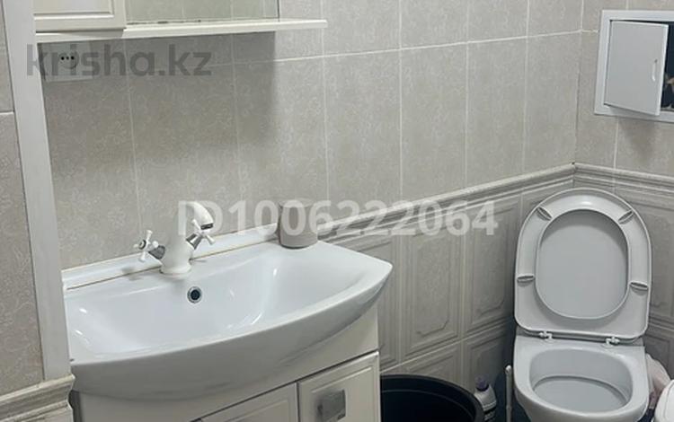 2-комнатная квартира · 47 м² · 8/9 этаж, 31-й мкр 11 за 16 млн ₸ в Актау — фото 2