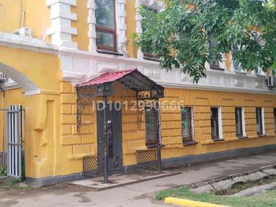 Свободное назначение, офисы, магазины и бутики, общепит, салоны красоты, бани, гостиницы и зоны отдыха, медцентры и аптеки, образование, развлечения · 166 м² за 70 млн ₸ в Уральске