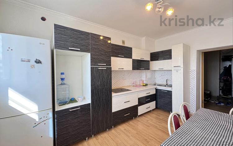 2-комнатная квартира · 72 м² · 3/12 этаж, Акмешит 7, 7а, 7/1, 7/3 за 40 млн ₸ в Астане, Есильский р-н — фото 2