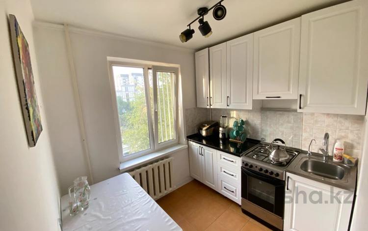 3-комнатная квартира · 65 м² · 4/5 этаж, мкр Аксай-3 за 37.5 млн ₸ в Алматы, Ауэзовский р-н — фото 3