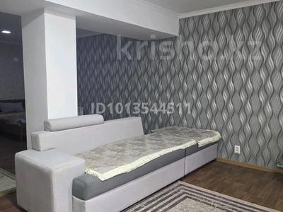 2-комнатная квартира · 100 м² · 1/3 этаж, Весенняя — Жамбыла за 20 000 ₸ в Конаеве