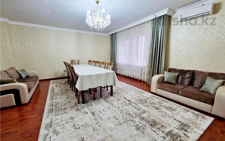 3-комнатная квартира · 106.5 м² · 2/12 этаж, мкр Юго-Восток, Республики за 36.9 млн ₸ в Караганде, Казыбек би р-н — фото 2