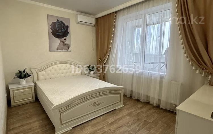 3-комнатная квартира, 84 м² посуточно, Брусиловского 167 за 20 000 〒 в Алматы, Алмалинский р-н — фото 10