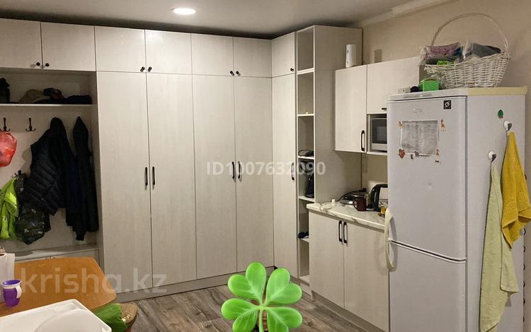 1-комнатная квартира · 18 м² · 5/5 этаж, 30 гвардейской дивизии 26 за 6 млн ₸ в Усть-Каменогорске — фото 2