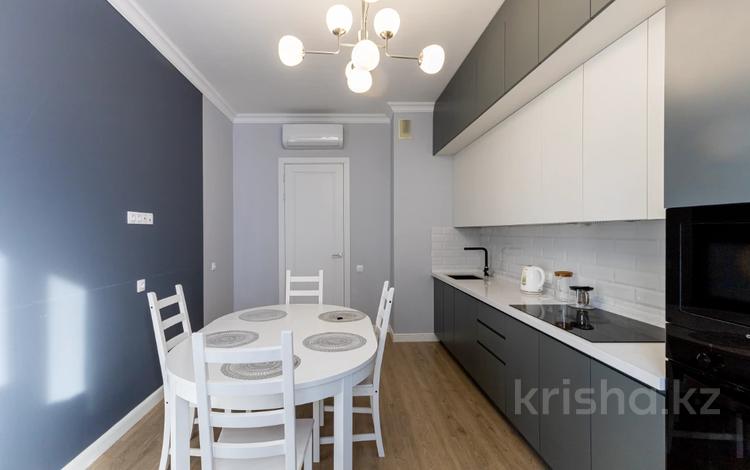 4-комнатная квартира, 140 м², 4/9 этаж, проспект Улы Дала 41/2 — Акмешит