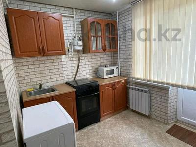 1-комнатная квартира, 35 м², 1/5 этаж, 4 линия за ~ 13.4 млн 〒 в Петропавловске
