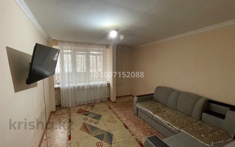 2-комнатная квартира · 50 м² · 2/9 этаж, мкр Юго-Восток, 28й микрорайон 32 за 180 000 ₸ в Караганде, Казыбек би р-н — фото 2