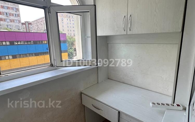 2-бөлмелі пәтер · 62 м² · 4/9 қабат, мкр Жетысу-2 47, бағасы: 280 000 〒 в Алматы, Ауэзовский р-н — фото 2