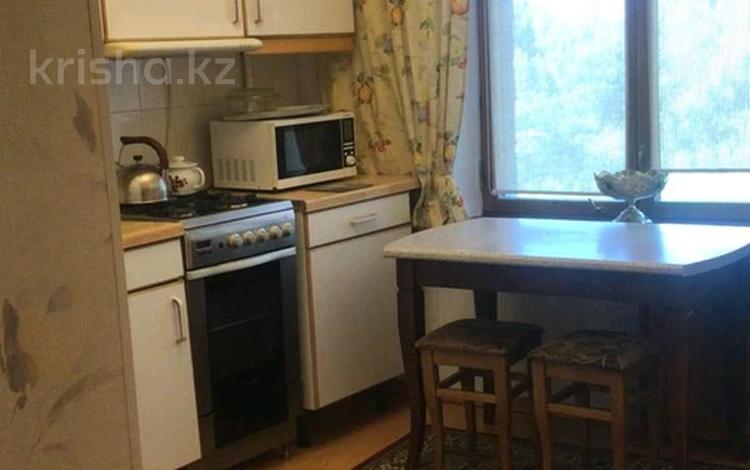 3-комнатная квартира · 85 м² · 4/5 этаж, Назарбаева 220 за 450 000 ₸ в Алматы, Медеуский р-н — фото 2