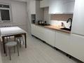 4-комнатная квартира · 80 м² · 1/5 этаж, Абу Бакир Кердери — Лев Толстой за 28.5 млн ₸ в Уральске, мкр Школьник
