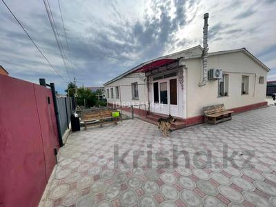 Отдельный дом · 4 комнаты · 160 м² · 10 сот., Привокзальный мкр 11 — Проезд Кошкарбаева за 30 млн ₸ в Атырау, мкр Привокзальный-3